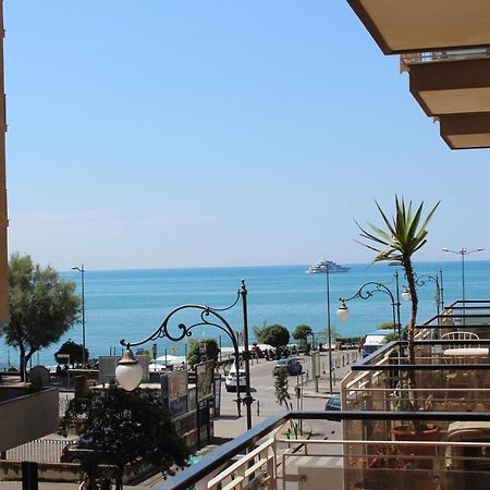 La Collina Dei Ciliegi Panzió Salerno Kültér fotó